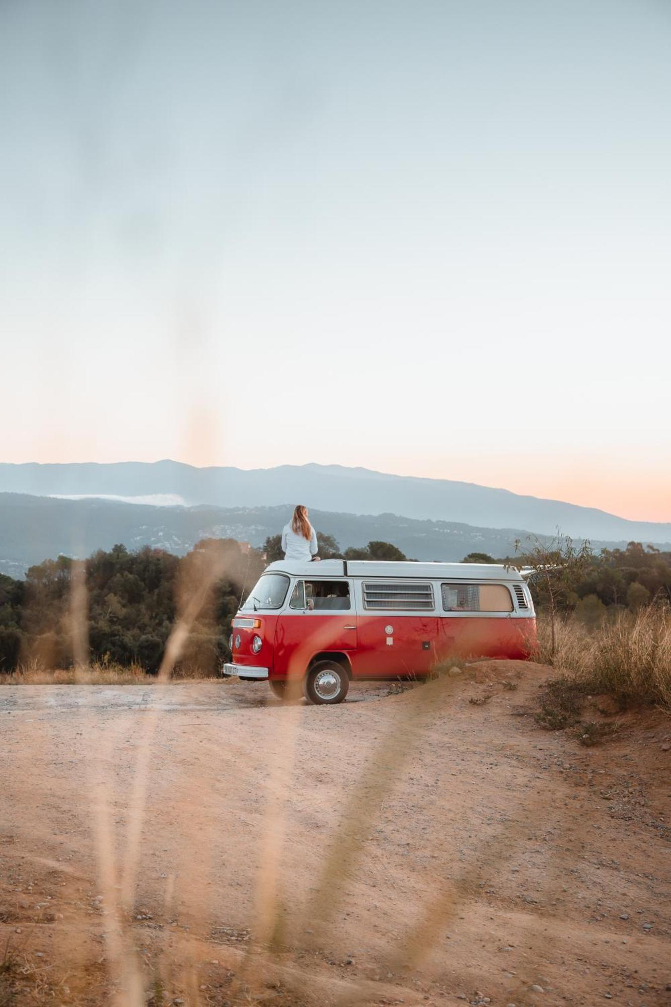 Retro Vw Kombi T2 Campervan โอสปิตาเล็ต เดอ โยเบรกัต ภายนอก รูปภาพ