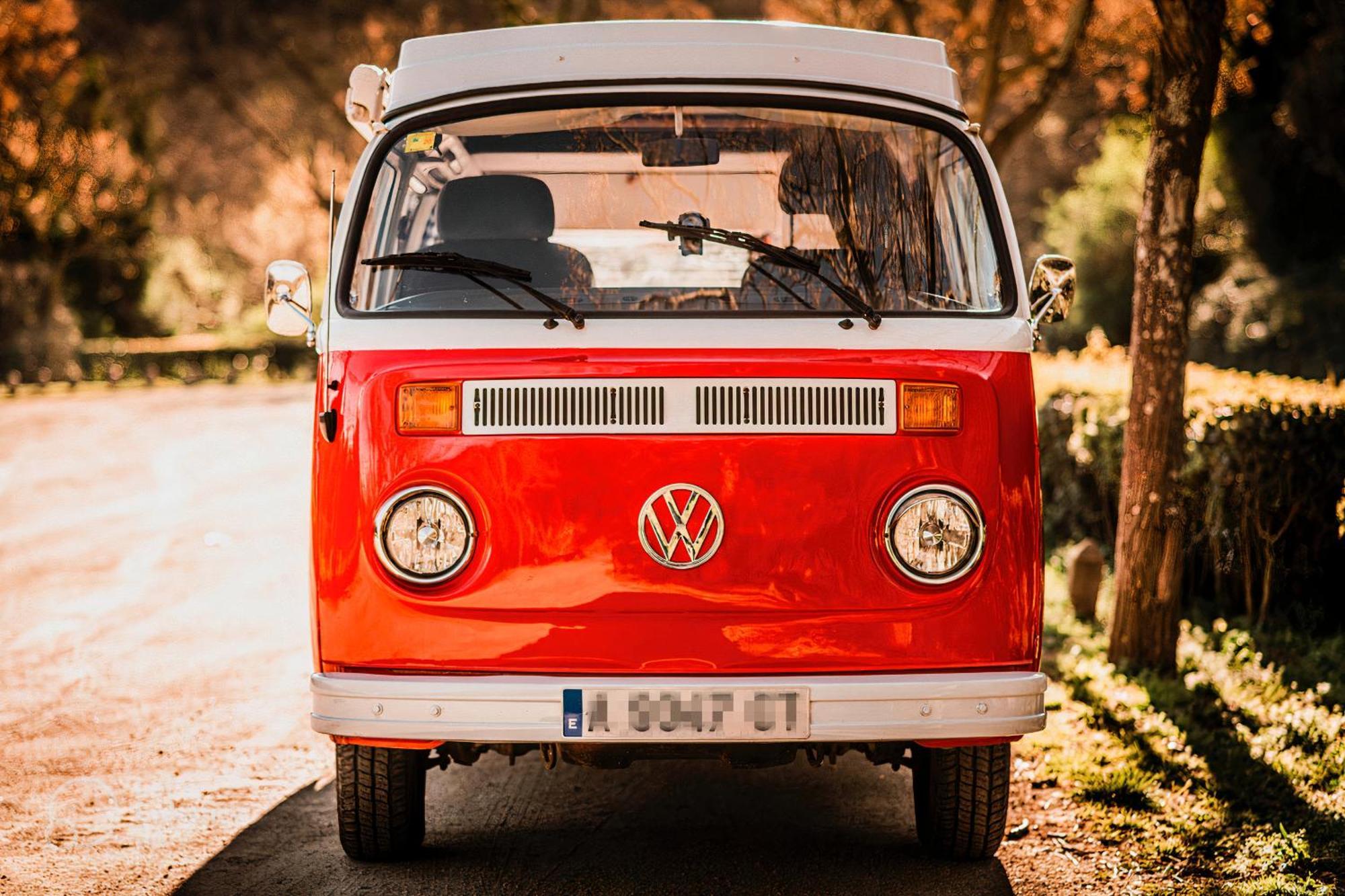 Retro Vw Kombi T2 Campervan โอสปิตาเล็ต เดอ โยเบรกัต ภายนอก รูปภาพ